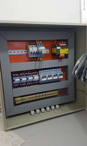 Painéis elétricos industriais Painéis elétricos industriais