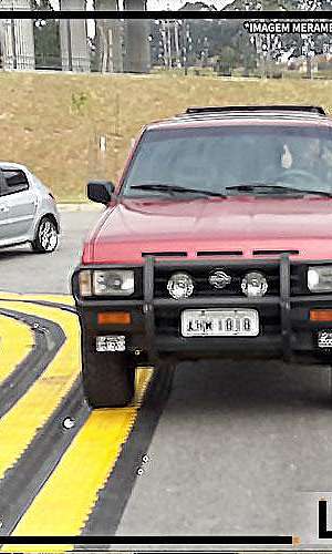 Rampa passa cabos Rampa passa cabos